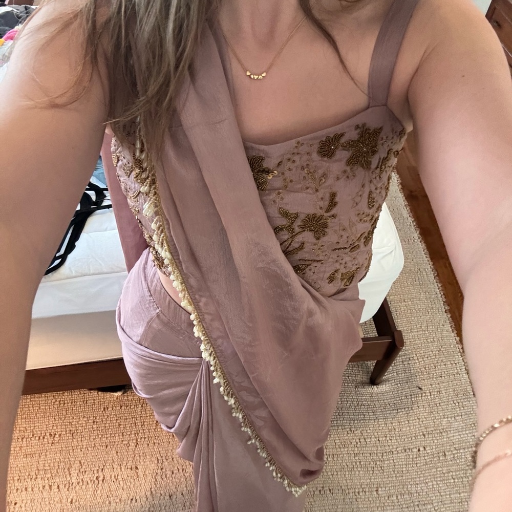 Pre stitched saree